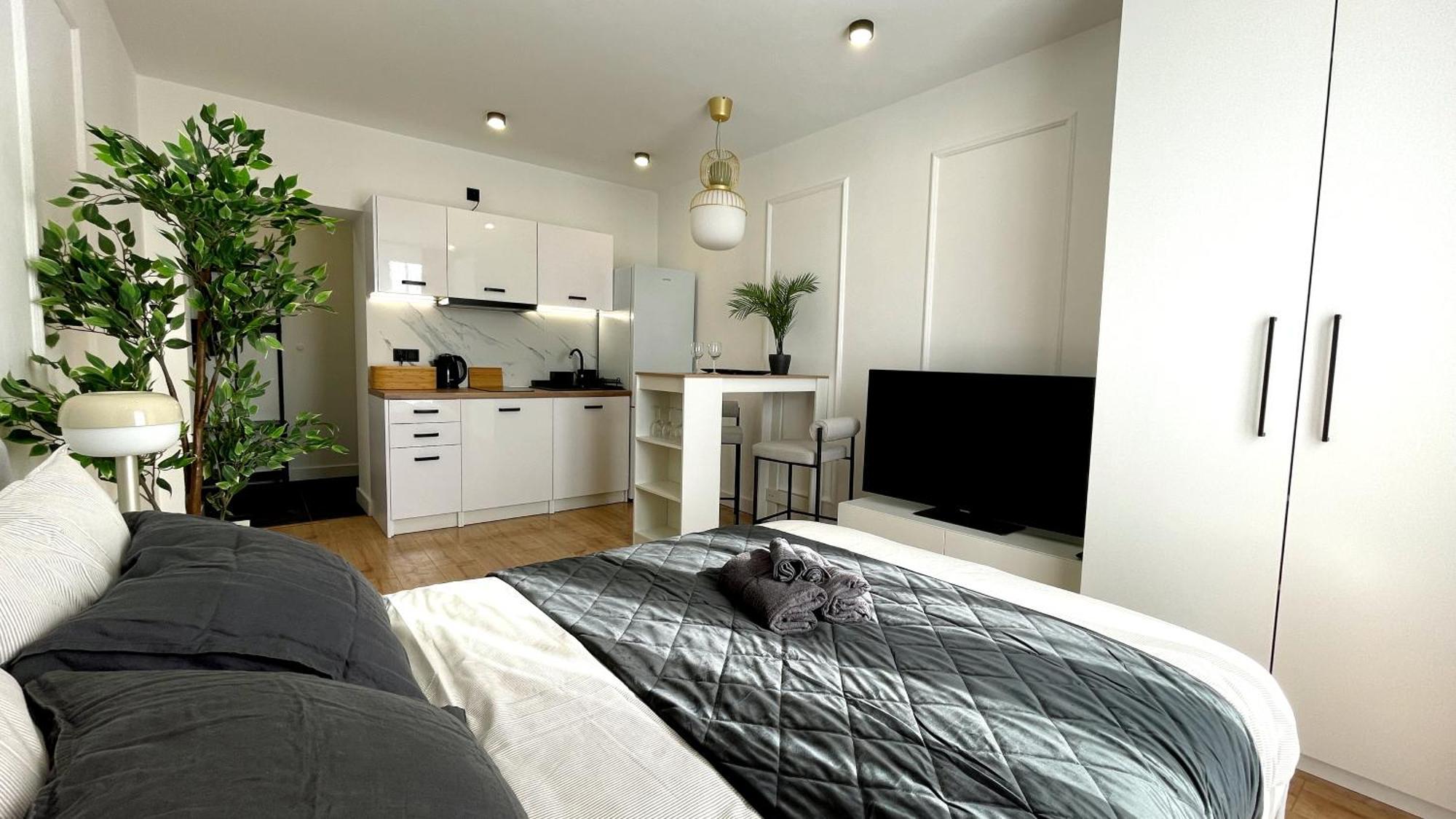 Na Zlotej - 100 M Od Centrum Apartment Kielce