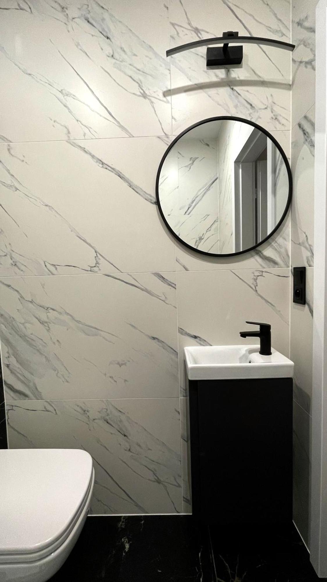 Na Zlotej - 100 M Od Centrum Apartment Kielce